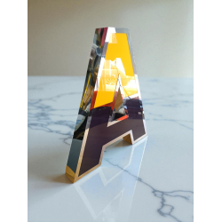 Krom Fileli Çift Renk Pleksili Işıklı Kutu Harf Krom Fileli Çift Renk Pleksili Işıklı Kutu Harf